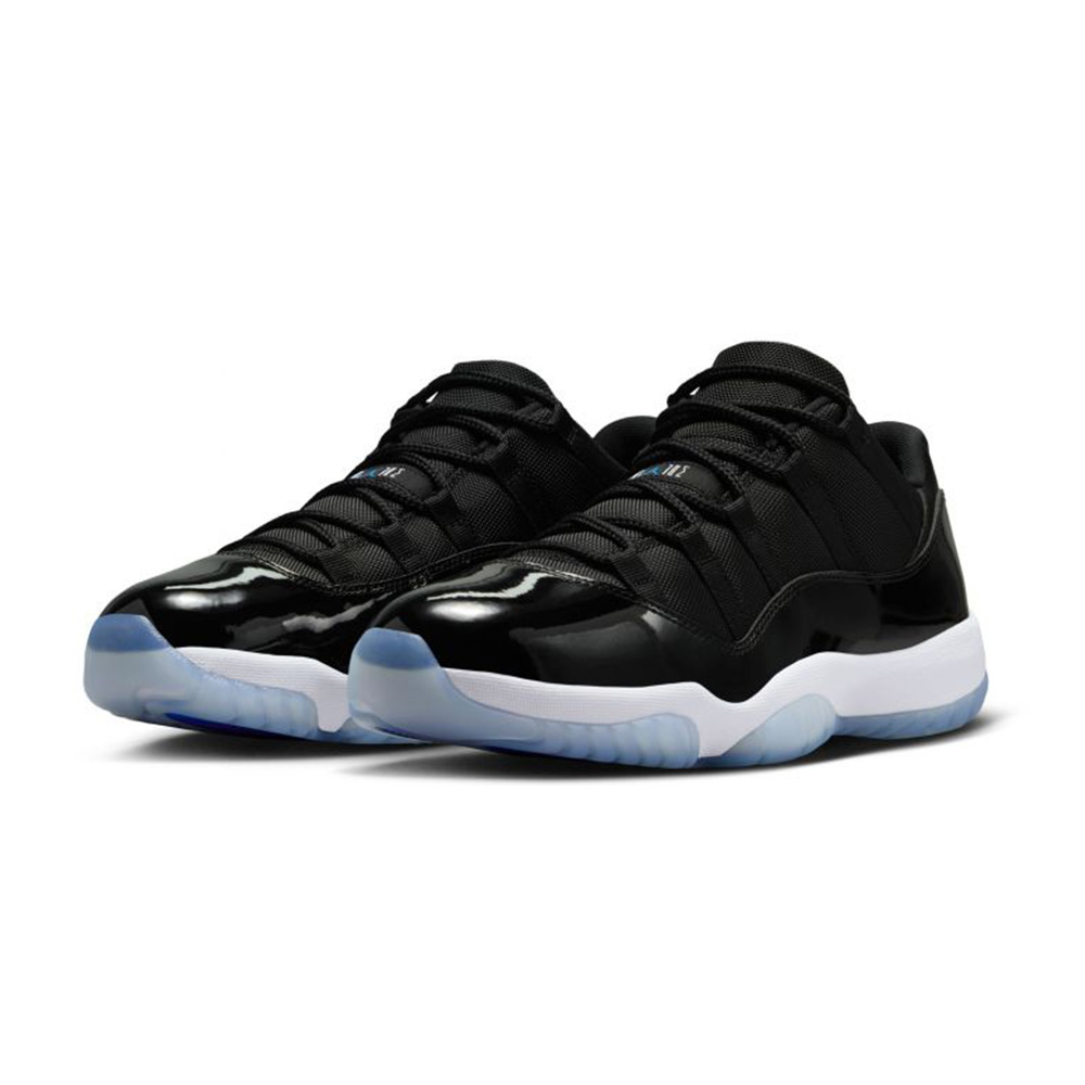 AIR JORDAN 11 LOW “Space Jam”